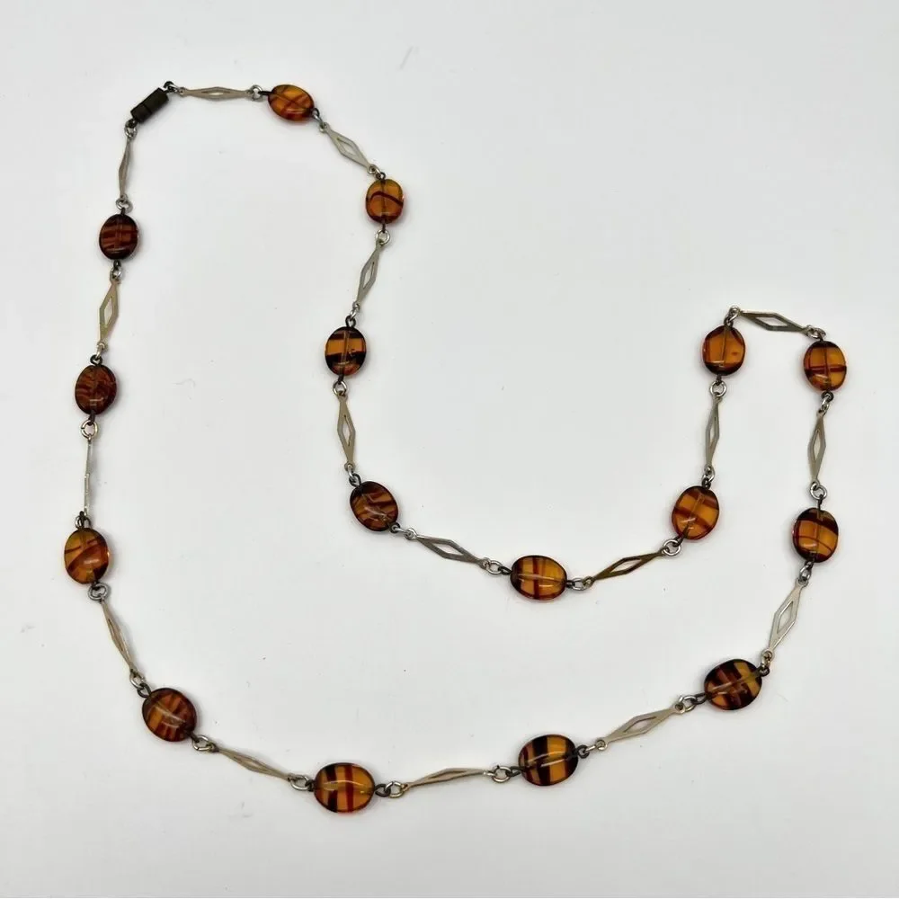Gold Tone Diamond Shape Chain Amber Glass Striped Round Flat Bead Necklace 28”